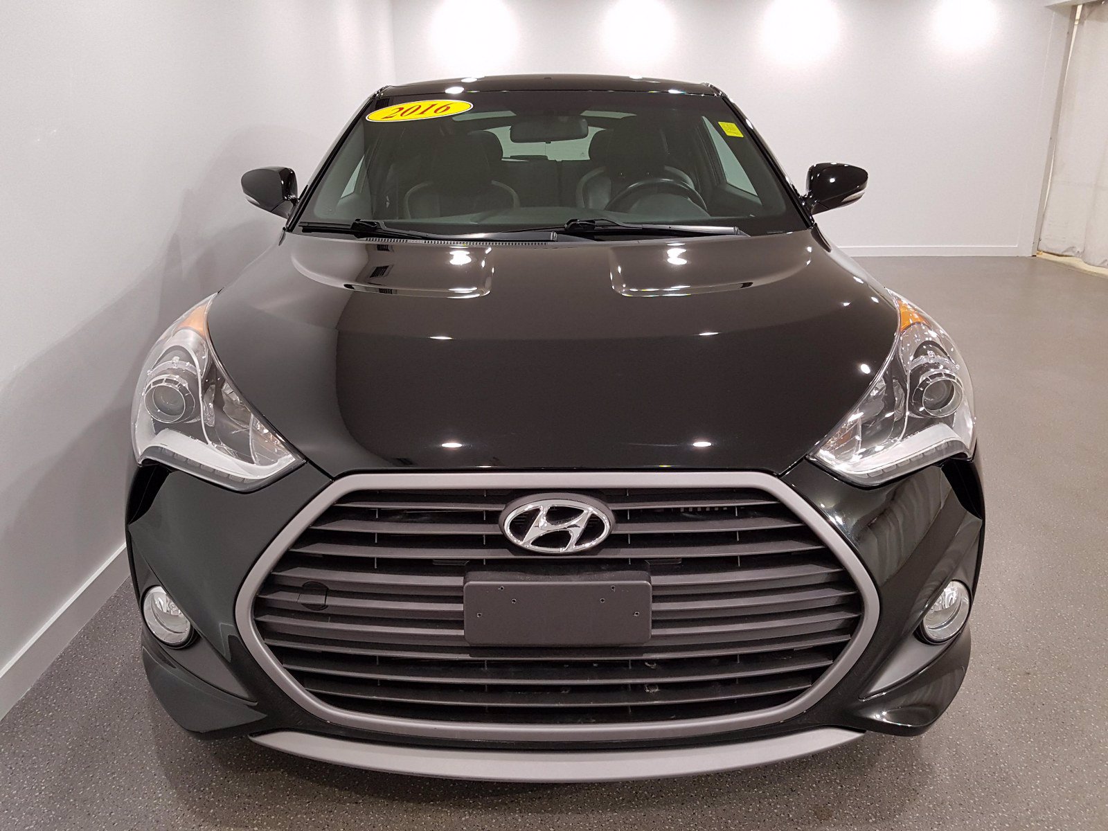 PreOwned 2016 Hyundai Veloster Turbo  Heated Leather  Sunroof